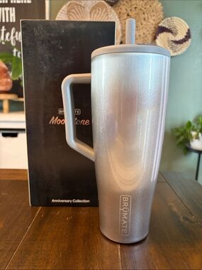 BruMate Era 40oz in Moonstone. Anniversary collection! Rare! New!